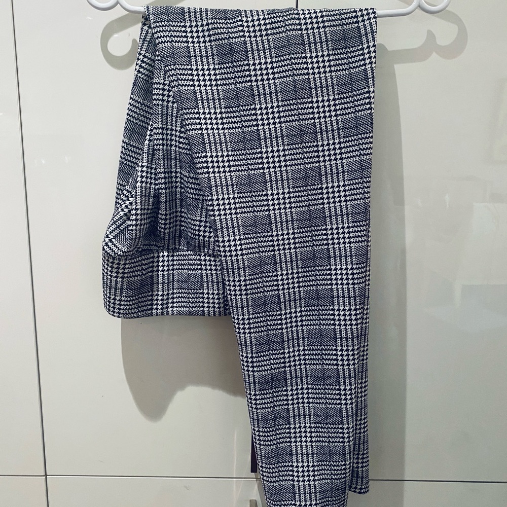 Women’s plaid pants size Large , from Shein. Brand new .